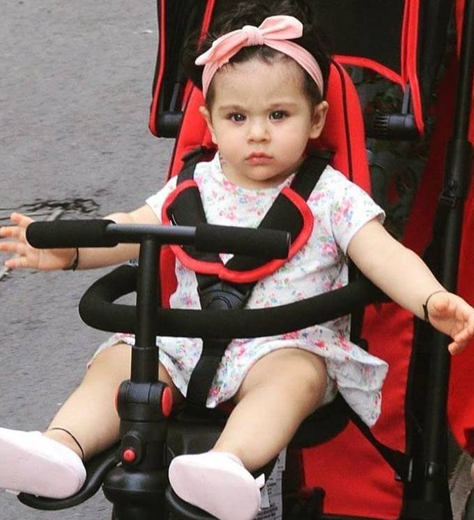 PHOTOS OF Inaaya Naumi Kemmu, taimur ali khan Pictures, taimur Babys Day Out, inaaya naumi Babys Day Out, Babys Day Out, here is picture of starkids, enjoying day of Babys Day Out, Babys Day Out, television news, entertainment news, bollywood news, television news, entertainment news, bollywood news, television news, television news, entertainment news, bollywood news, television news, entertainment news, bollywood news, television news