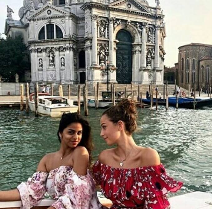 photos of shahrukh khan daughter, shahrukh khan daughter suhana, shahrukh khan daughter, suhana khan in Italy, suhana khan in vacations, shuhana khan with bestie, fun time pictures of suhana khan, happy girl suhana khan, television news, entertainment news,entertainment news, bollywood news, television news, entertainment news,bollywood news, television news, entertainment news,entertainment news, bollywood news, television news, entertainment news