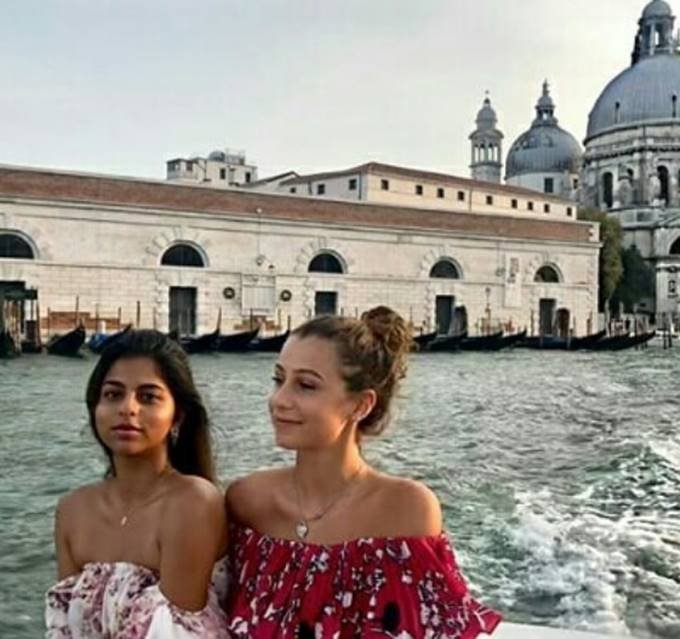 photos of shahrukh khan daughter, shahrukh khan daughter suhana, shahrukh khan daughter, suhana khan in Italy, suhana khan in vacations, shuhana khan with bestie, fun time pictures of suhana khan, happy girl suhana khan, television news, entertainment news,entertainment news, bollywood news, television news, entertainment news,bollywood news, television news, entertainment news,entertainment news, bollywood news, television news, entertainment news