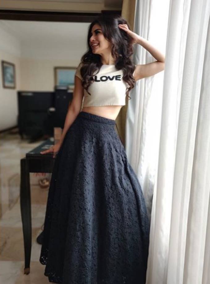 photos of Mouni roy, mouni new pictures, mouni from social media, mouni will take off your heart away, see pictures of gold actress mouni, mouni roy, entertainment news, bollywood news, television news, entertainment news, bollywood news, television news, entertainment news, bollywood news, television news, entertainment news, bollywood news, television news