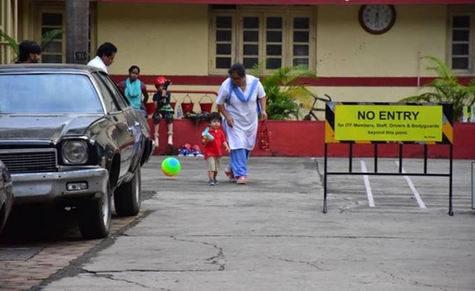 PHOTOS of TAIMUR ALI khan, taimur ali khan with papa saif, saif ali khan son taimur, taimur pictures with father saif, saif ali khan with taimur, baby taimur playing with colorful football, entertainment news, entertainment news, bollywood news, television news, entertainment news, tv show news