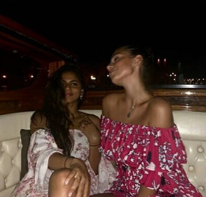 photos of shahrukh khan daughter, shahrukh khan daughter suhana, shahrukh khan daughter, suhana khan in Italy, suhana khan in vacations, shuhana khan with bestie, fun time pictures of suhana khan, happy girl suhana khan, television news, entertainment news,entertainment news, bollywood news, television news, entertainment news,bollywood news, television news, entertainment news,entertainment news, bollywood news, television news, entertainment news