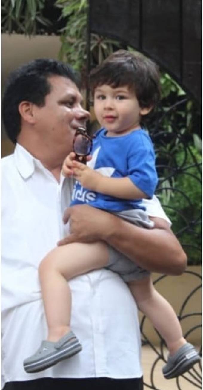 PHOTOS OF Inaaya Naumi Kemmu, taimur ali khan Pictures, taimur Babys Day Out, inaaya naumi Babys Day Out, Babys Day Out, here is picture of starkids, enjoying day of Babys Day Out, Babys Day Out, television news, entertainment news, bollywood news, television news, entertainment news, bollywood news, television news, television news, entertainment news, bollywood news, television news, entertainment news, bollywood news, television news