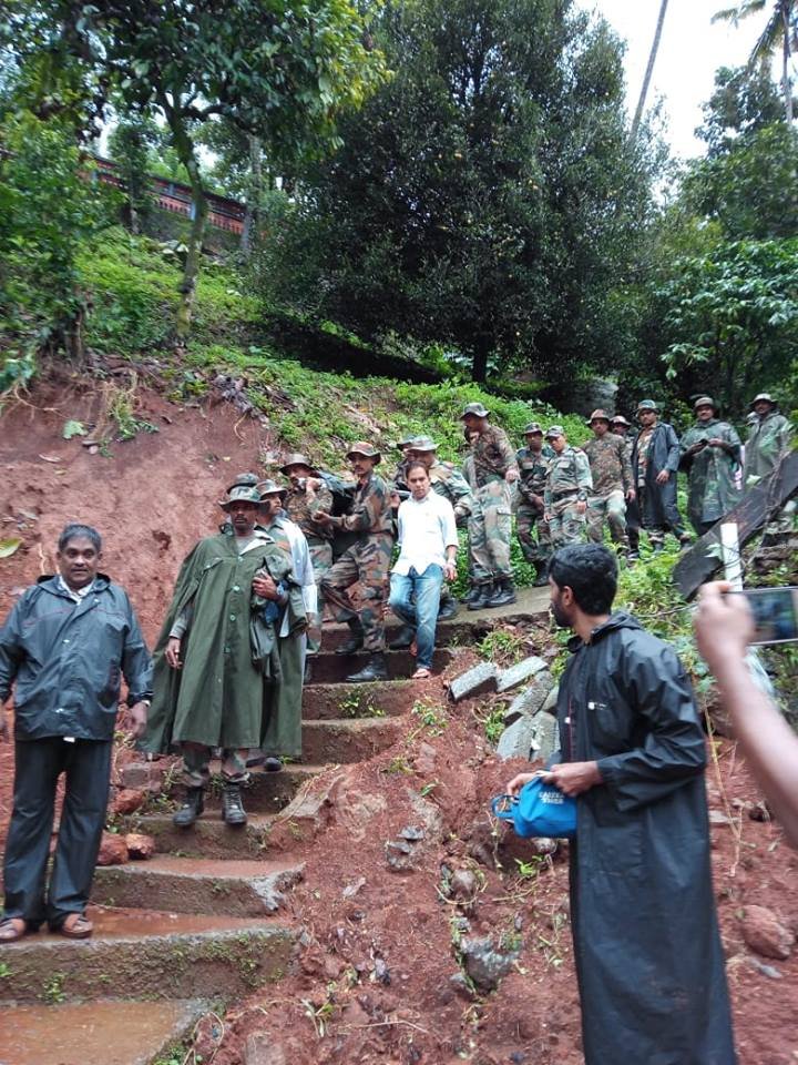 "kerala, kerala heavy rain, kerala flood, indian army, ndrf, p vijayan