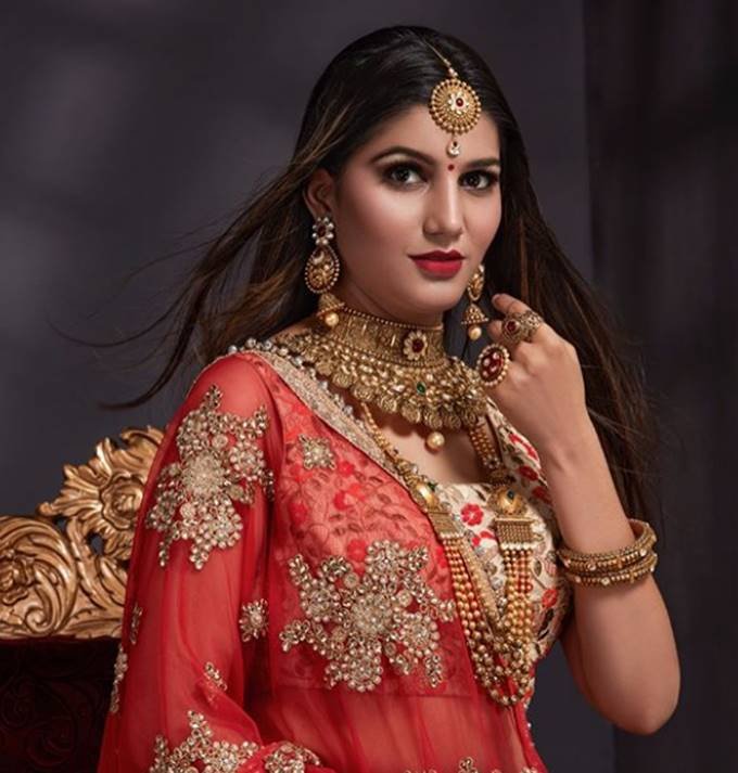 सपना चौधरी दुल्हन के अवतार में (फोटोसर्स: @itssapnachoudhary)