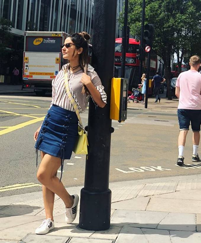 Hina Khan in London, hina khan in london for a Charity event, hina khan in social media, hina khanr trolled by social media users, Hina Khan in London for a Charity event, social media user troll hina, users to hina post related Charity event, hina khan pictures,entertainment news, bollywod news, television news, entertainment news, entertainment news, bollywod news, television news, entertainment news