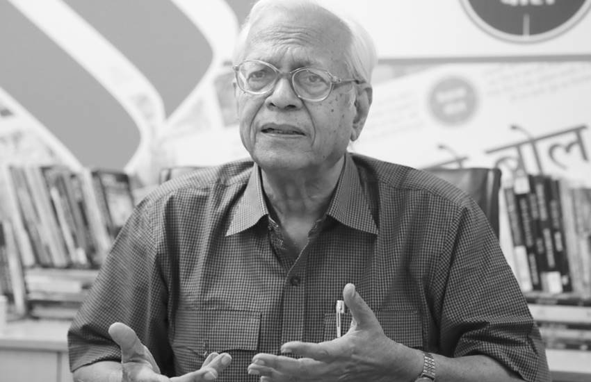 कमल किशोर गोयनका का जन्म उत्तर प्रदेश के बुलंदशहर में हुआ। दिल्ली विश्वविद्यालय में चालीस साल अध्यापन कर चुके गोयनका की खास पहचान है प्रेमचंद पर मौलिक शोध। 