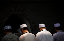 यूपी: मुस्लिम समाज ने नहीं दिया साथ तो 20 मुसलमानों ने हिंदू बनने का किया फैसला! प्रशासन में खलबली