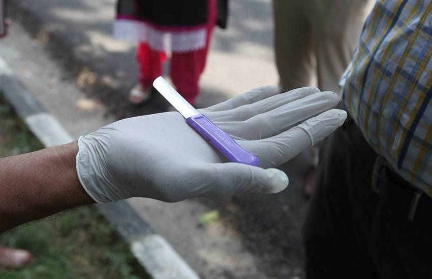 दिल्‍ली हाई कोर्ट ने ये माना है कि रसोई घर का चाकू घातक हथियार है। फोटो- एक्‍सप्रेस आर्काइव 