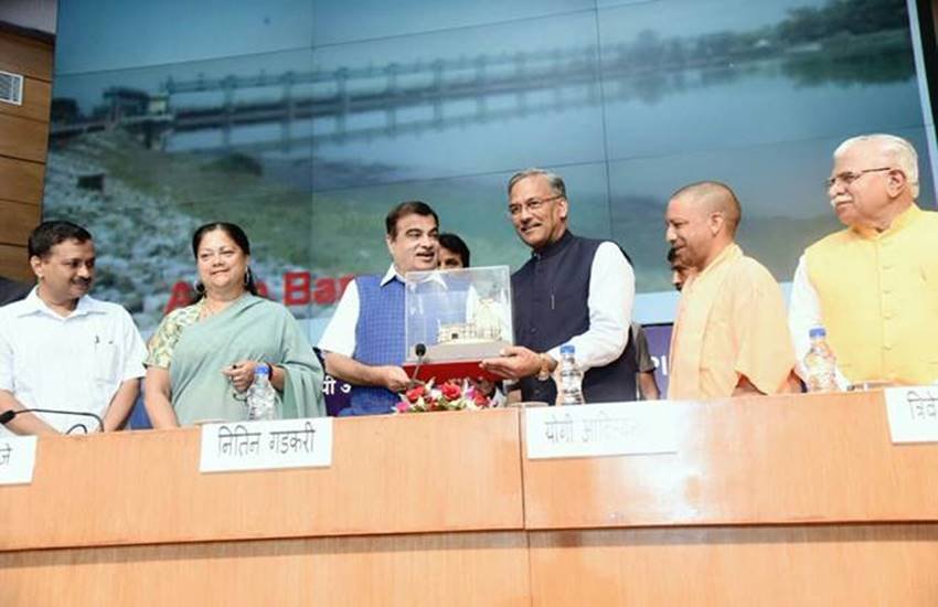 लखवाड़ परियोजना को 1976 में मंजूरी मिली थी लेकिन 1992 से इसका काम रुका था. 2009 में इसे राष्ट्रीय परियोजना घोषित किया गया. (Image: twitter- nitin_gadkari)