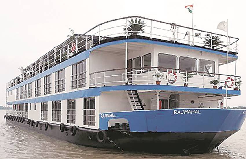 गंगा नदी में पर्यटन के लिए विदेशी पर्यटकों ने 24 दिन के पैकेज की ऑनलाइन बुकिंग कराई है। गंगा नदी में पर्यटन के लिए विदेशी पर्यटकों ने 24 दिन के पैकेज की ऑनलाइन बुकिंग कराई है।