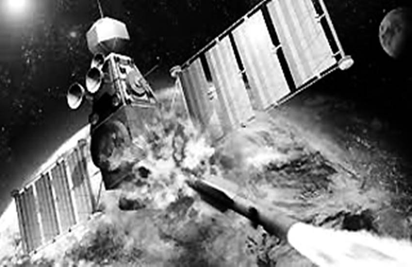 अमेरिका के राष्ट्रपति डोनाल्ड ट्रंप ने खुल कर एलान कर दिया है कि वे अमेरिकी सेना की छठी शाखा बनाना चाहते हैं जो अंतरिक्ष सेना यानि ‘स्पेस फोर्स’ होगी। अमेरिका के राष्ट्रपति डोनाल्ड ट्रंप ने खुल कर एलान कर दिया है कि वे अमेरिकी सेना की छठी शाखा बनाना चाहते हैं जो अंतरिक्ष सेना यानि ‘स्पेस फोर्स’ होगी।