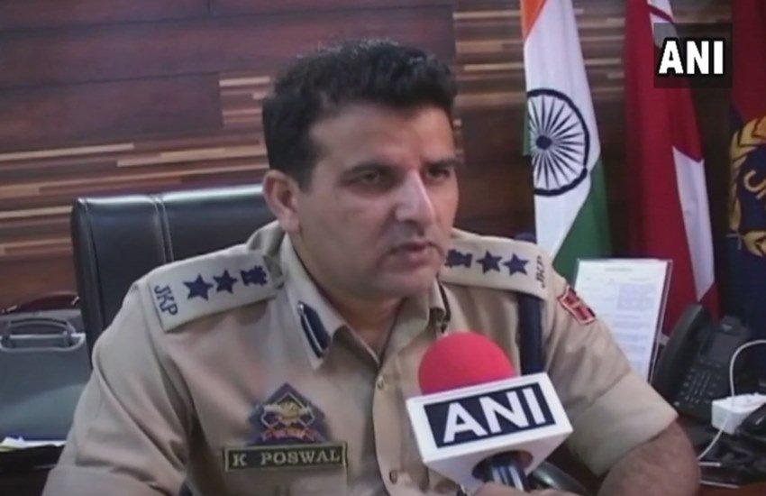 गांदरबल के एसएसपी के. पोसवाल ने पुलिसवालों के परिजनों के अगवा होने की घटना से इनकार किया है। 