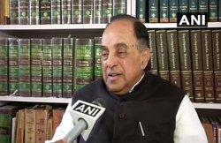 हिंदुओं पर अत्याचार न रुके तो बांग्लादेश पर कर देनी चाहिए चढ़ाई : सुब्रमण्यम स्वामी