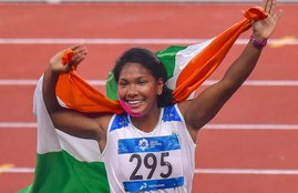 asian games, asian games 2018, swapna barman, heptathlon event, gold medal, father, rickshaw puller, tea picker, mother, maid, poverty, shoes, broad legs, training, help, rahul dravid, asian games medal tally, asian games standings, asian games medal tally, medal tally india, asian games live, एशियाई गेम्स २०१८, asian games medal table, asian games live, asian games live streaming, asian games live score, live asian games, sony ten 1, sony ten 2, sony liv, asian games live score, asian games live score streaming