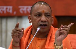प्रयागराज पर आलोचना पर आदित्यनाथ बोले- आपका नाम दुर्योधन या रावण क्यों नहीं?