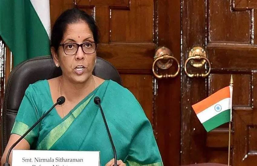 रक्षामंत्री निर्मला सीतारमण ने अरुण सौरी और यसंत सिन्हा के आरोपों को कहा बेबुनियाद 