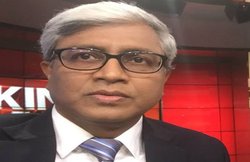असली आजादी तो आशुतोष को मिली- ‘आप’ छोड़ने की बात पर चुटकी ले रहे लोग