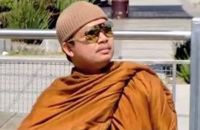 बौद्ध भिक्षु विराफोन सुकफोन को 114 साल की जेल की सजा सुनाई। Photo-Link TV) बौद्ध भिक्षु विराफोन सुकफोन को 114 साल की जेल की सजा सुनाई। Photo-Link TV)