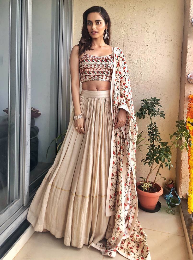 Manushi Chhillar, Manushi Chhillar latest photo, Manushi Chhillar sexy photos, Manushi Chhillar hot photos, Manushi Chhillar hot and sexy photos, Manushi Chhillar instagram