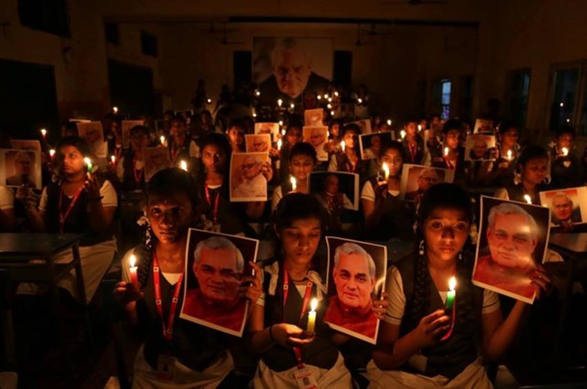 अटल बिहारी वाजपेयी, atal bihari vajpayee, atal bihari vajpayee death, अटल बिहारी वाजपेयी फ्यूनरल, atal bihari vajpayee news in hindi, atal bihari vajpayee funeral video live, atal bihari vajpayee funeral live, atal bihari vajpayee latest news, अटल बिहारी वाजपेयी डेथ न्यूज़, atal bihari vajpayee death news, atal bihari vajpayee passes away, atal bihari vajpayee dead, atal bihari vajpayee, atal bihari vajpayee image, atal bihari vajpayee photos, atal bihari vajpayee pics, atal bihari vajpayee news"
