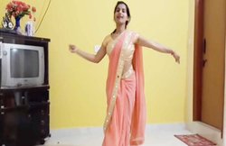 VIDEO: भोजपुरी गानों पर इस लड़की के डांस ने इंटरनेट पर मचाया धमाल