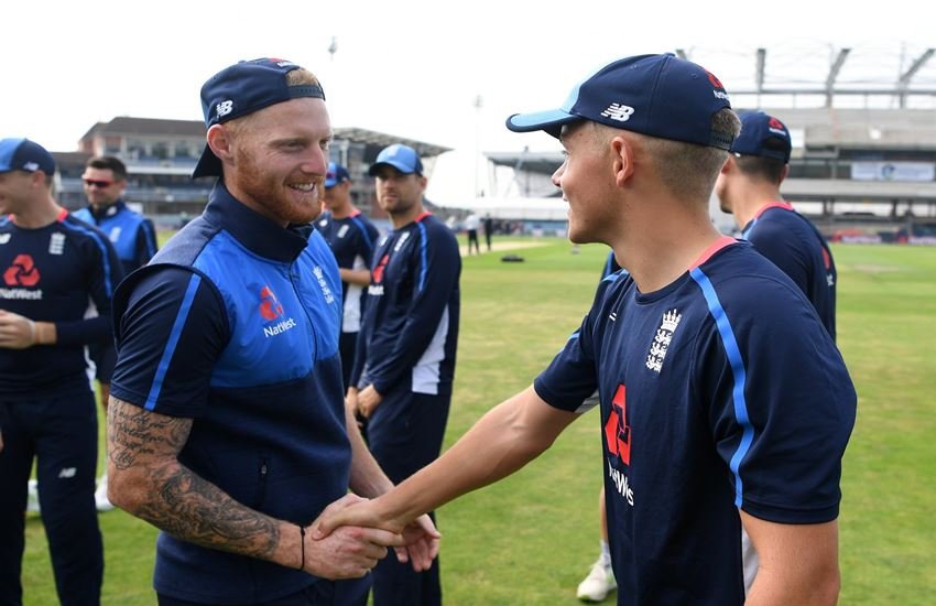 बेन स्टोक्स और सैम कुरेन। (Photo Courtesy: ICC)