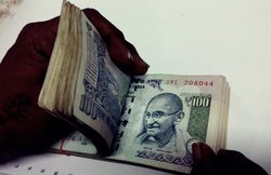 बिना जोखिम अच्छे रिटर्न और टैक्स में भी छूट, इन पोस्ट ऑफिस बचत स्कीम में लगा सकते हैं पैसा