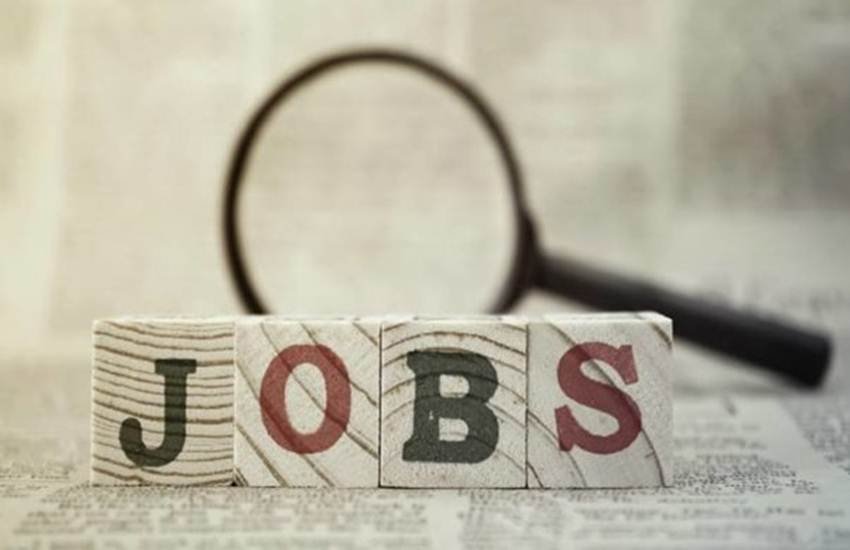 HSSC Recruitment 2018, Sarkari Result: चयनित उम्मीदवारों का वेतनमान 16900 - 53500 रुपये होगा।
