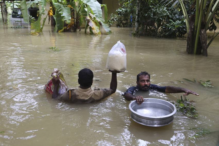 kerala floods, kerala floods 2018, kerala floods news, kerala floods relief fund, kerala floods video, kerala floods live updates, www.donation.cmdrf.kerala.gov.in, www.cmdrf.kerala.gov.in, kerala floods live, kerala floods donation, kerala rains, kerala rains news