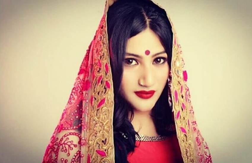 bigg boss, Mahika Sharma, topless, bold photoshoot, adult star Danny Ds birthday, salman khan, entertainment news, bollywood news