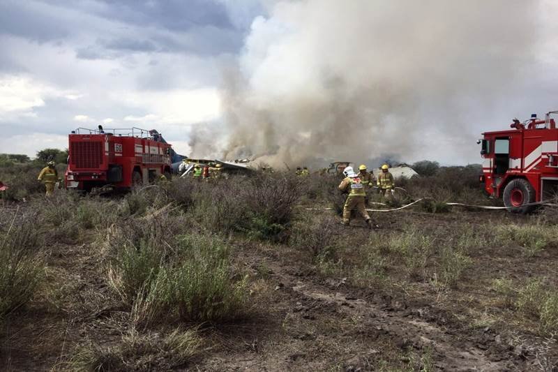 mexico crash, mexico air crash, mexico plane crash, mexico aircraft crash, aeromexico crash photos, mexico plane crash 2018, aeromexico crash, mexico flight crash, aeromexico airlines, aeromexico plane crash, aeromexico airplane crash, aeromexico crash cerritos, aeromexico plane accident