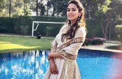 खुद को ऐसे फिट रखती हैं मीरा राजपूत, आप भी कर सकते हैं ट्राय