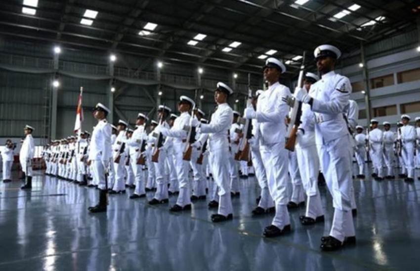 Indian Navy Recruitment, Nausena Bharti 2018: ऑनलाइन आवेदन करने के लिए https://www.joinindiannavy.gov.in/ पर लॉगइन करें।