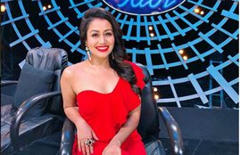 singer neha kakkar, singer neha kakkar find rakhi brother, singer neha kakkar on set of indian idol 10, singer neha kakkar brother