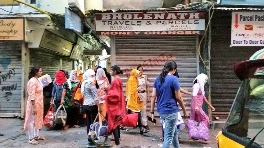 delhi,women trafficking,paharganj hotel,swati maliwal