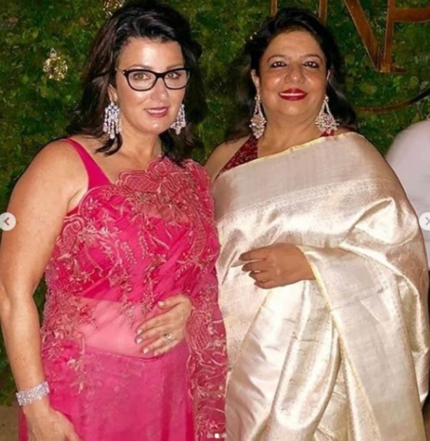 priyanka chopra nick jonas, priyanka chopra nick jonas engagement, priyanka chopra nick jonas ring, priyanka chopra nick jonas roka, priyanka chopra nick jonas engagement ring, priyanka chopra nick jonas engagement video, priyanka chopra nick jonas engagement photos, priyanka chopra nick jonas engagement images, priyanka chopra nick jonas engagement pics