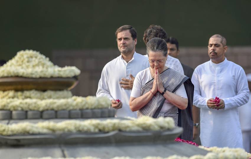 Rajiv Gandhi Birth Anniversary, Rajiv Gandhi Birth Anniversary latest news, rahul gandhi, manmohan singh, sonia gandhi, Rajiv Gandhi Birth Anniversary tributes, Rajiv Gandhi assassination, how was Rajiv Gandhi assassinated, rajiv gandhi birth anniversary congress, lal krishna advani