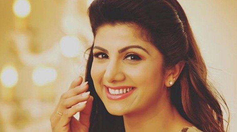 rambha baby shower,rambha pictures,rambha pregnancy, judwaa actress, krodh actress, gharwali baharwali actress rambha