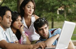 RRB Group C, D Exam Admit Card 2018: इन वेबसाइट्स से डाउनलोड कर सकेंगे CBT परीक्षा के एडमिट कार्ड