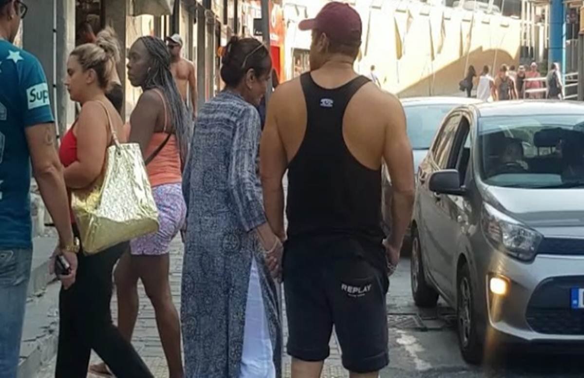 Salman Khan, Salman Khan mother, Bharat, Salma Khan, Salman Khan Malta, Salman Khan pics, Salman Khan news, Salman Khan mother video, entertainment news, jansatta