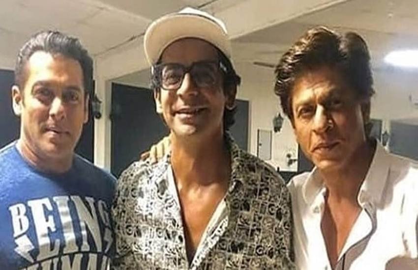 सलमान और शाहरूख ने सुनील ग्रोवर का जन्मदिन मनाया।
