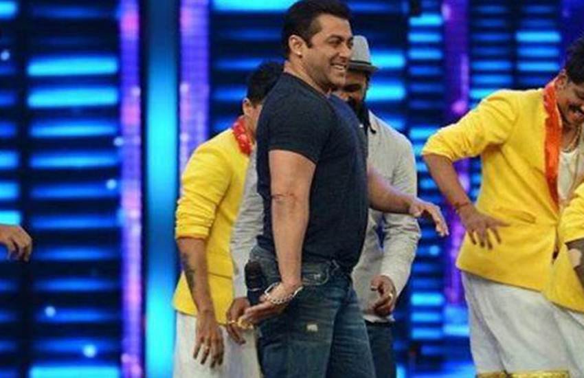 सलमान ने लवरात्रि का डांसिंग नंबर शेयर किया।