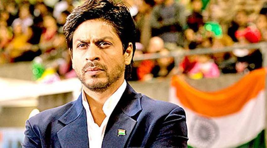 चक दे इंडिया - सलमान खान ने इस फिल्म को करने से मना कर दिया था क्योंकि उनके पास डेट्स नहीं थी। चक दे इंडिया बॉक्स ऑफिस पर सुपरहिट साबित हुई थी और इस फिल्म ने कई अवार्ड्स भी जीते थे। इस फिल्म ने शाहरूख के करियर को एक बार फिर पटरी पर लाने का काम किया था।