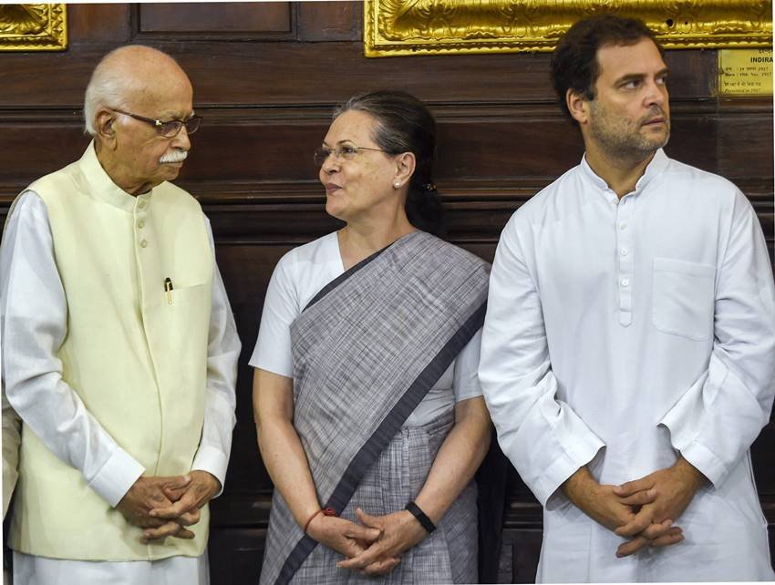 Rajiv Gandhi Birth Anniversary, Rajiv Gandhi Birth Anniversary latest news, rahul gandhi, manmohan singh, sonia gandhi, Rajiv Gandhi Birth Anniversary tributes, Rajiv Gandhi assassination, how was Rajiv Gandhi assassinated, rajiv gandhi birth anniversary congress, lal krishna advani