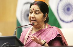 कांग्रेस के दिग्‍गज नेता ने की सुषमा स्‍वराज की तारीफ, कहा- नरेंद्र मोदी से बेहतर PM साबित होतीं