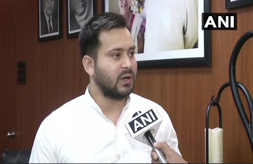 तेजस्वी यादव ने सीएम नीतीश पर मुजफ्फरपुर मामले को लेकर तंज किया (Photo Source- ANI)