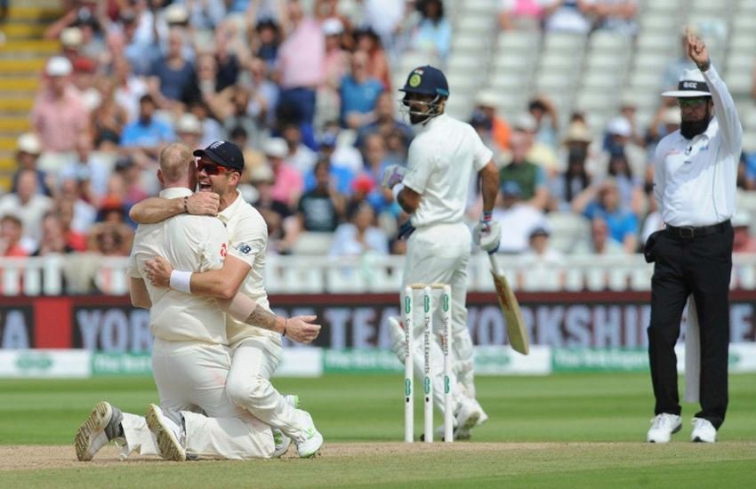 विराट कोहली के विकेट के बाद जश्न मनाते इंग्लैड के खिलाड़ी। (Photo Courtesy: ICC)
