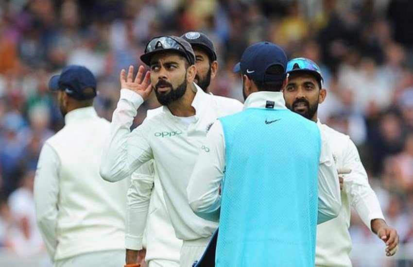 टेस्ट मैच के दौरान इंग्लैंड टीम का विकेट गिरने पर विरोट कोहली के मुंह से गाली निकल गई (Photo: AP)