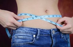 बिना डाइटिंग इन दस तरीकों को आजमा कम कर सकते हैं अपना वजन